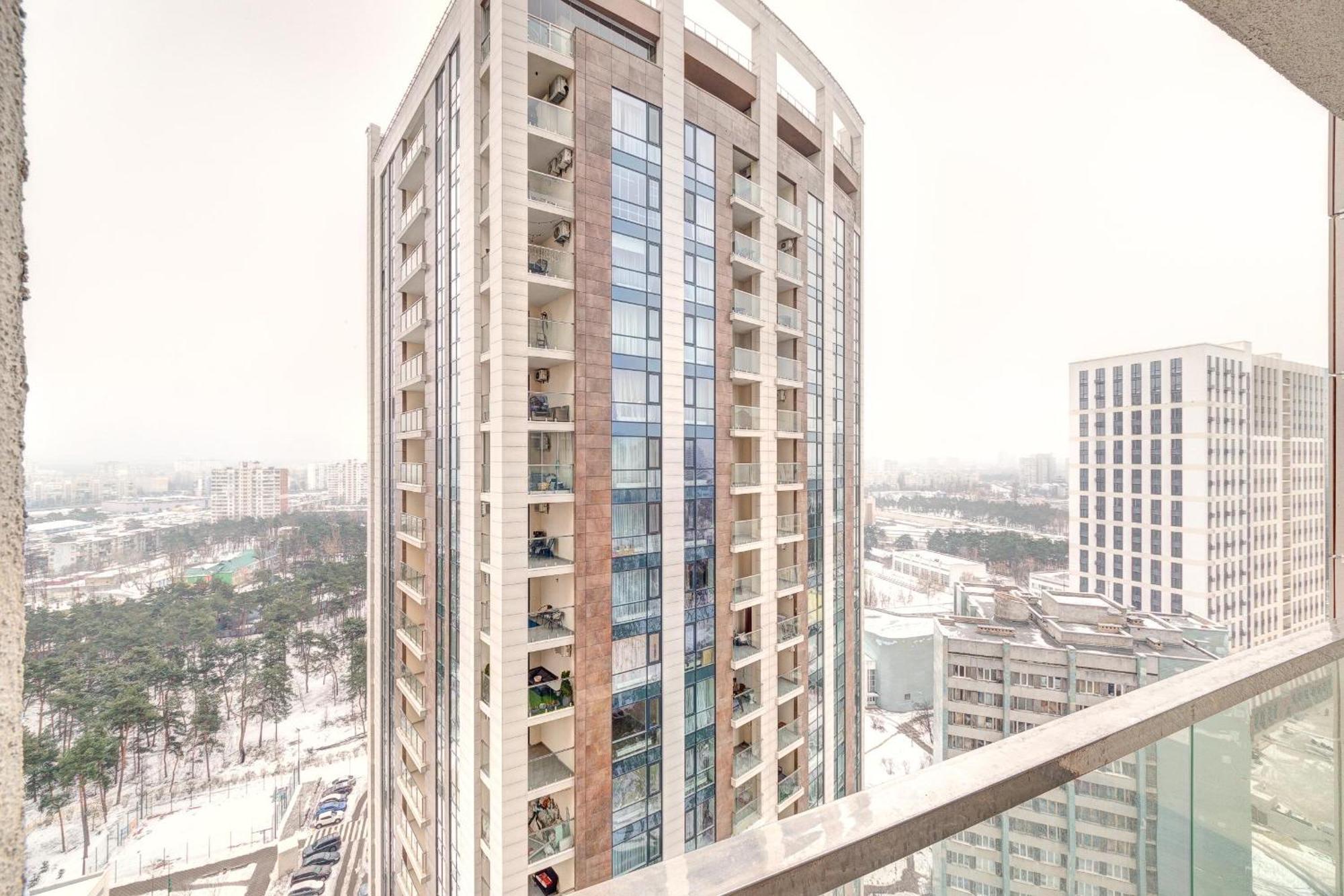 Apartment Voskresenska 18 , Парковые Озера Kyiv Quarto foto