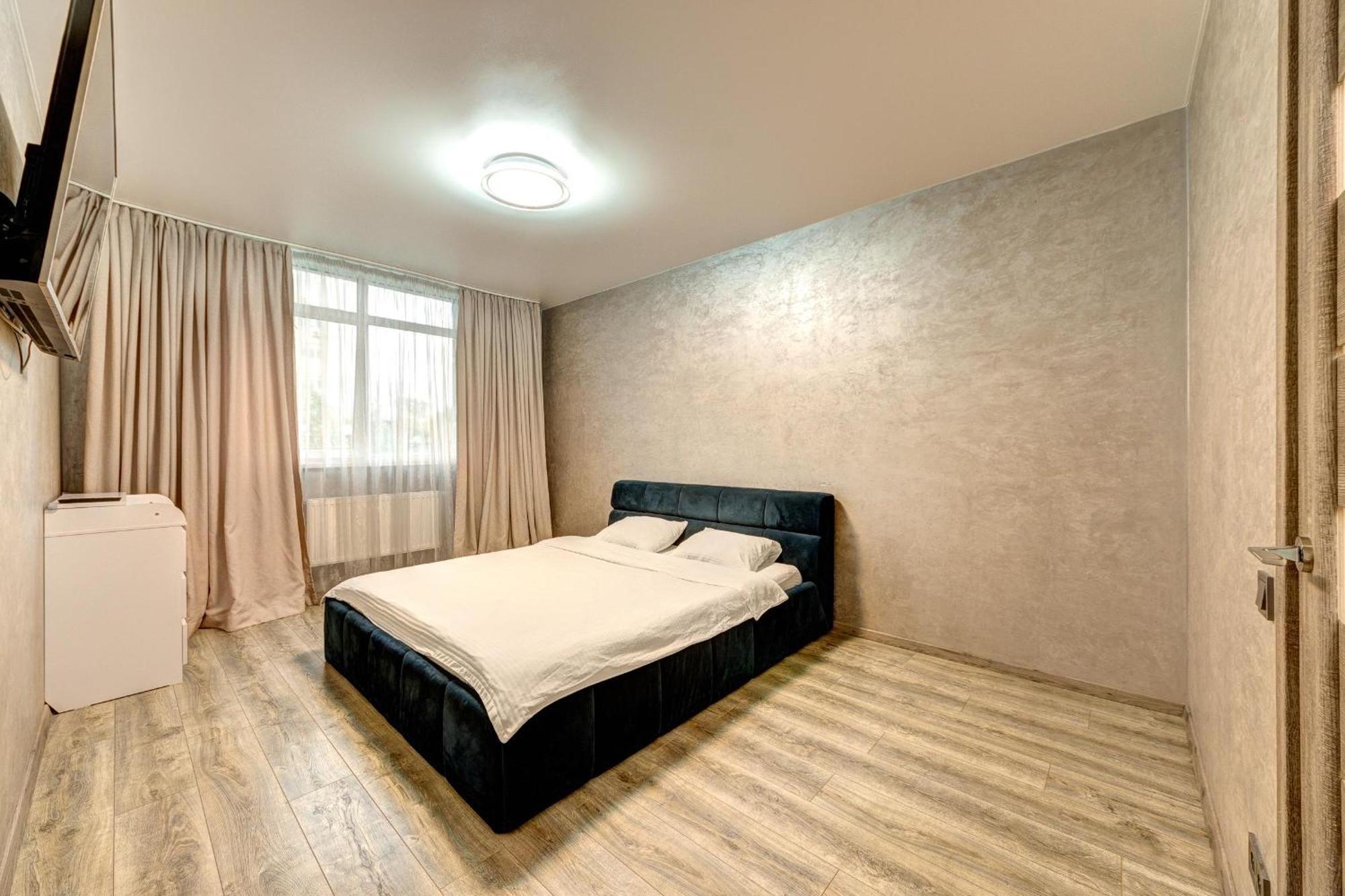 Apartment Voskresenska 18 , Парковые Озера Kyiv Quarto foto