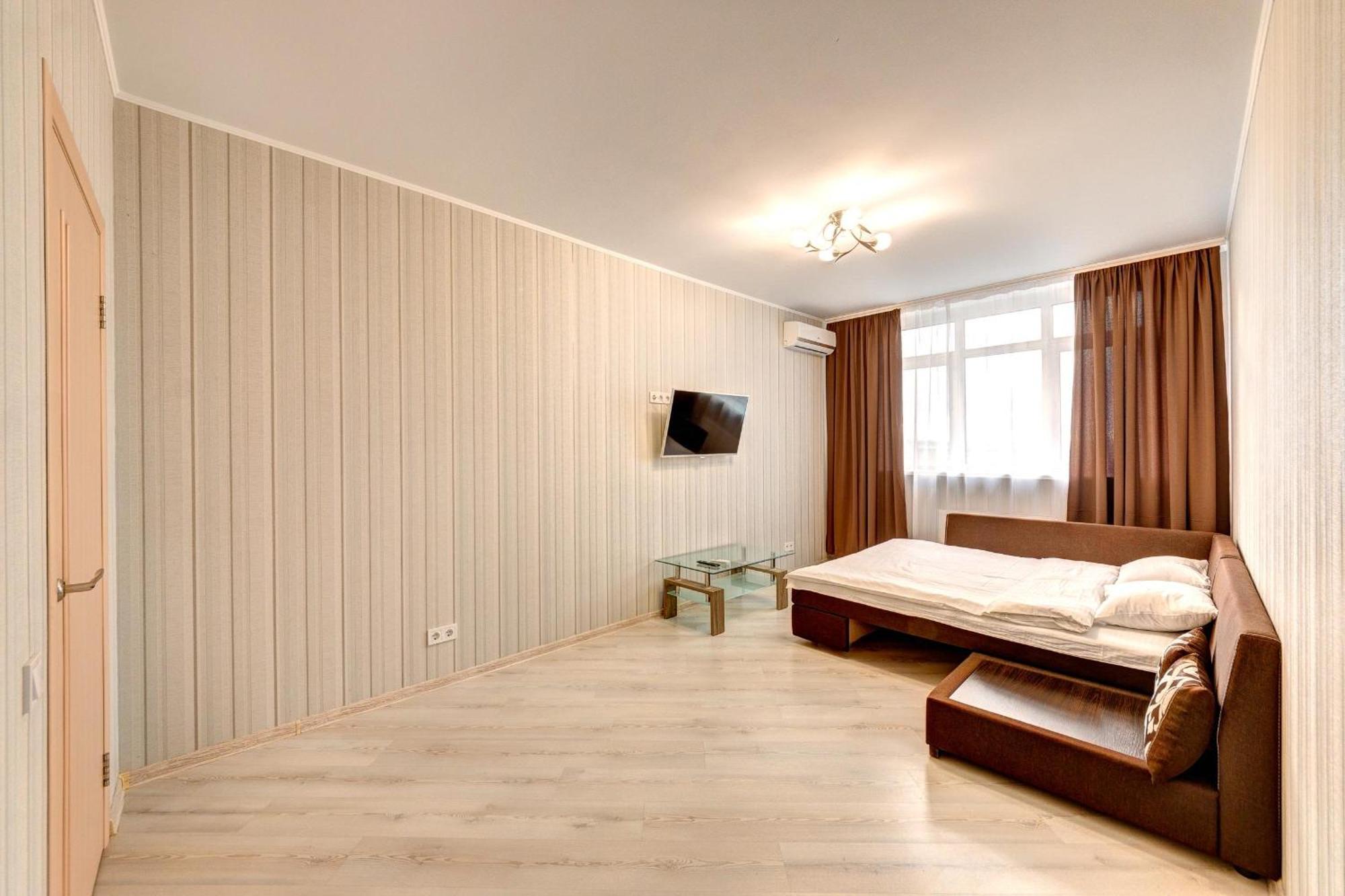 Apartment Voskresenska 18 , Парковые Озера Kyiv Quarto foto