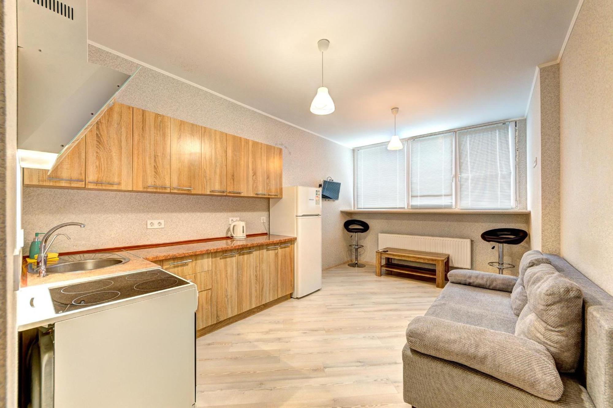 Apartment Voskresenska 18 , Парковые Озера Kyiv Quarto foto
