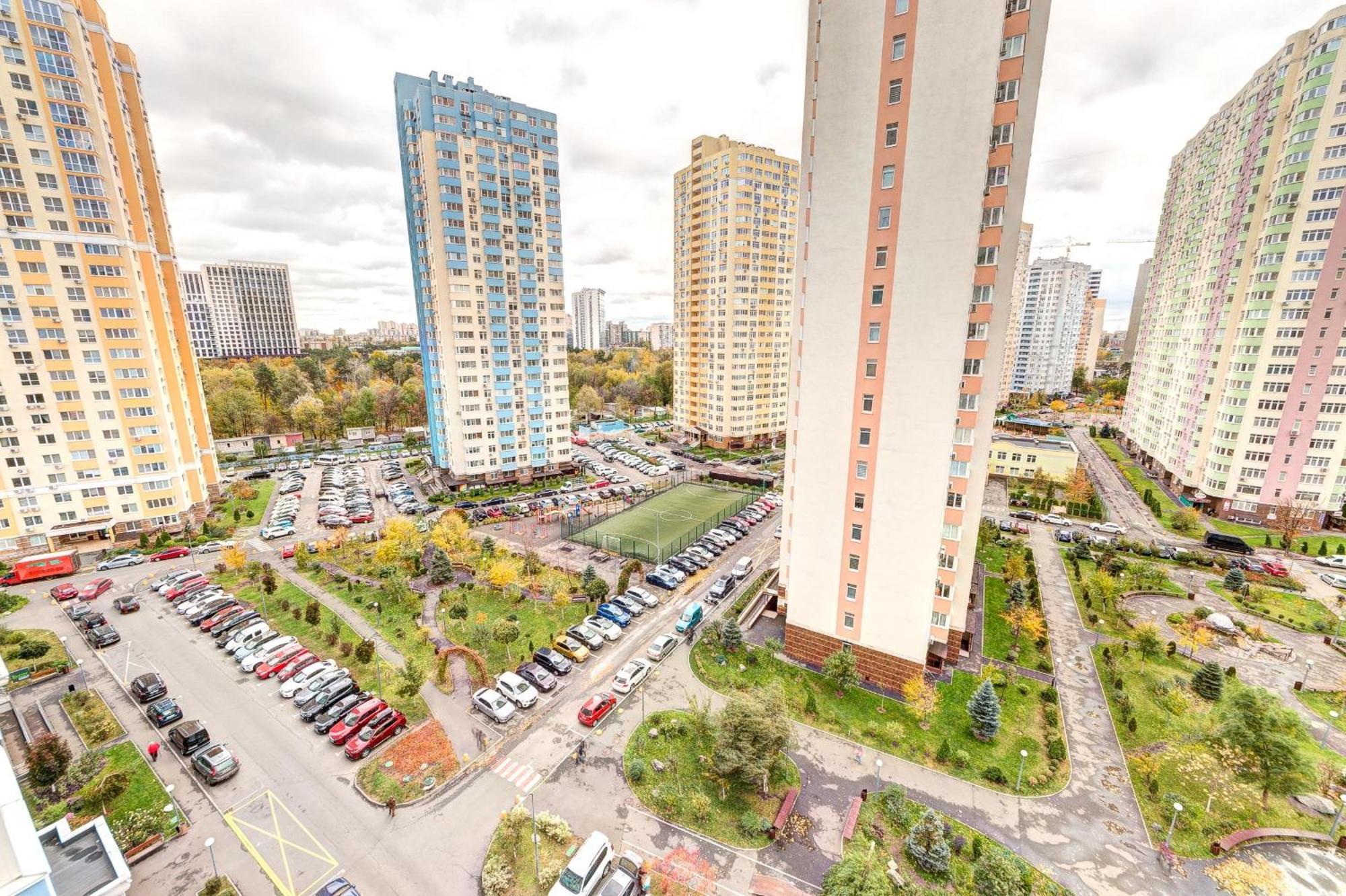 Apartment Voskresenska 18 , Парковые Озера Kyiv Quarto foto