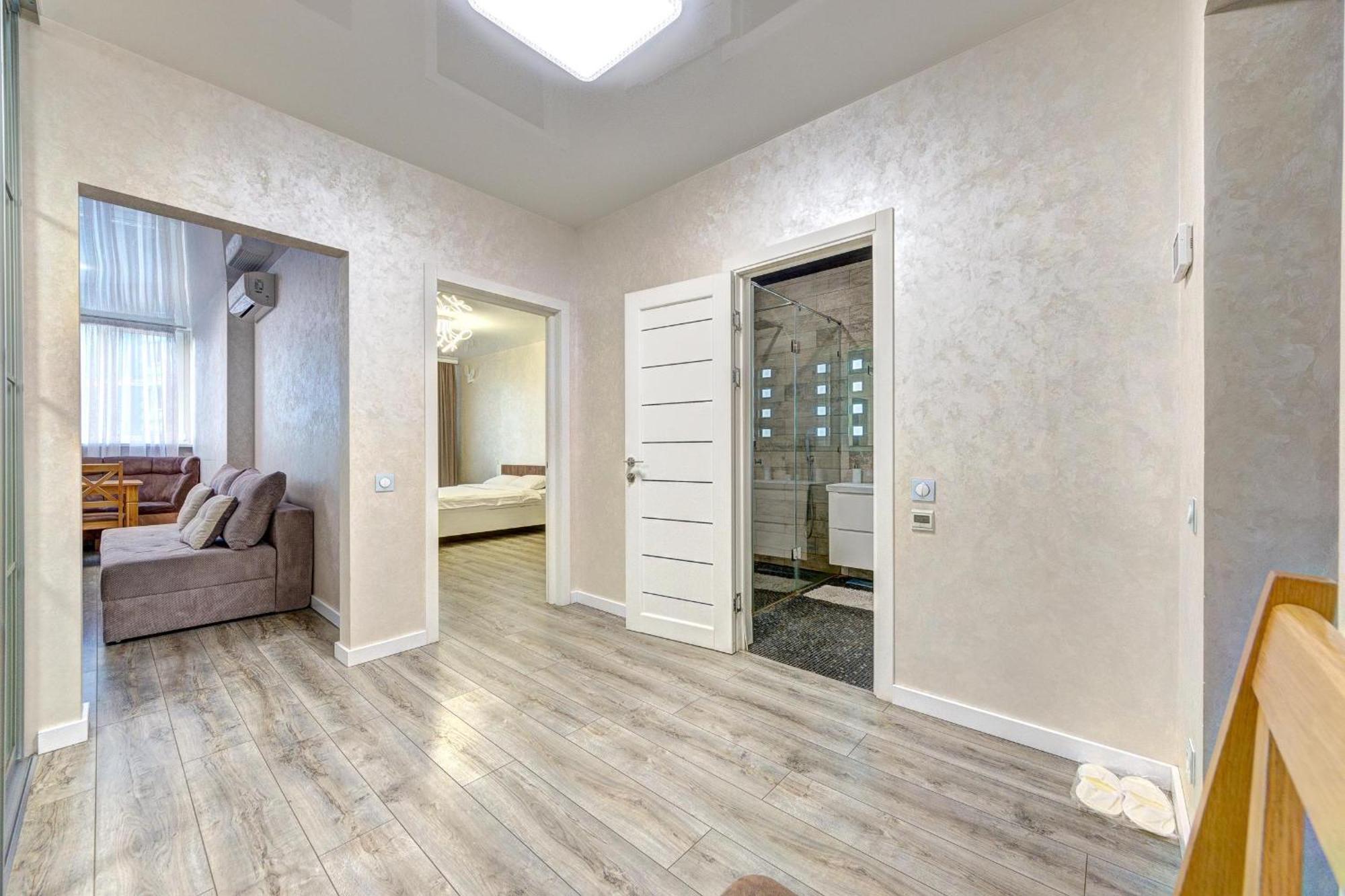 Apartment Voskresenska 18 , Парковые Озера Kyiv Quarto foto