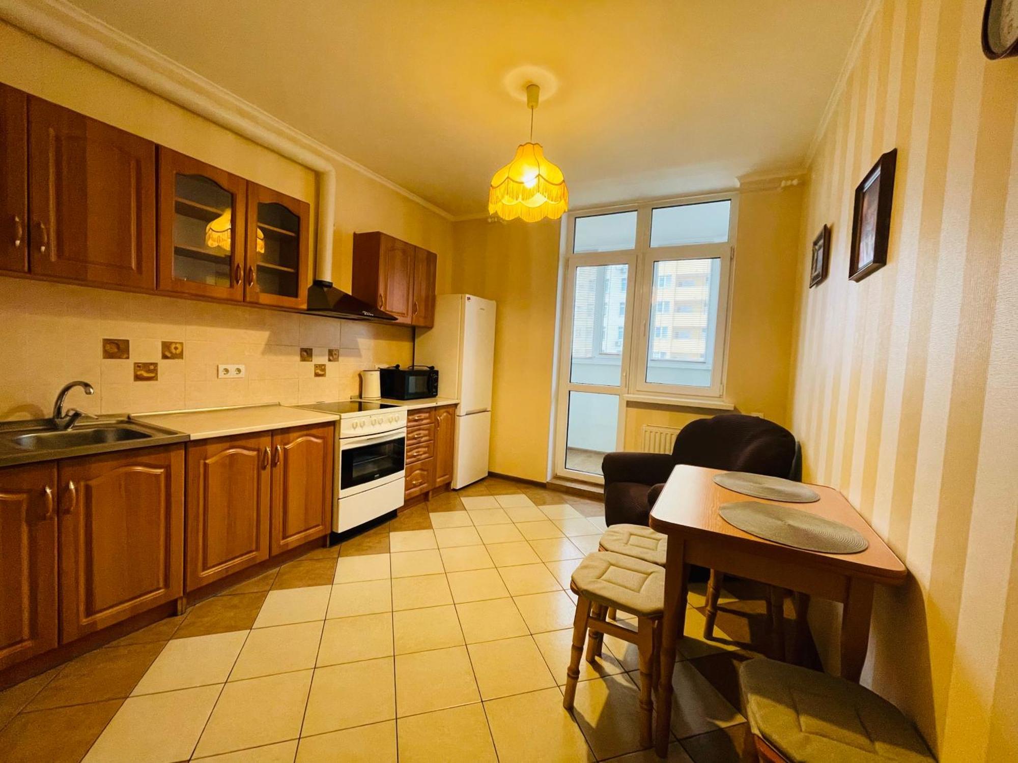 Apartment Voskresenska 18 , Парковые Озера Kyiv Quarto foto