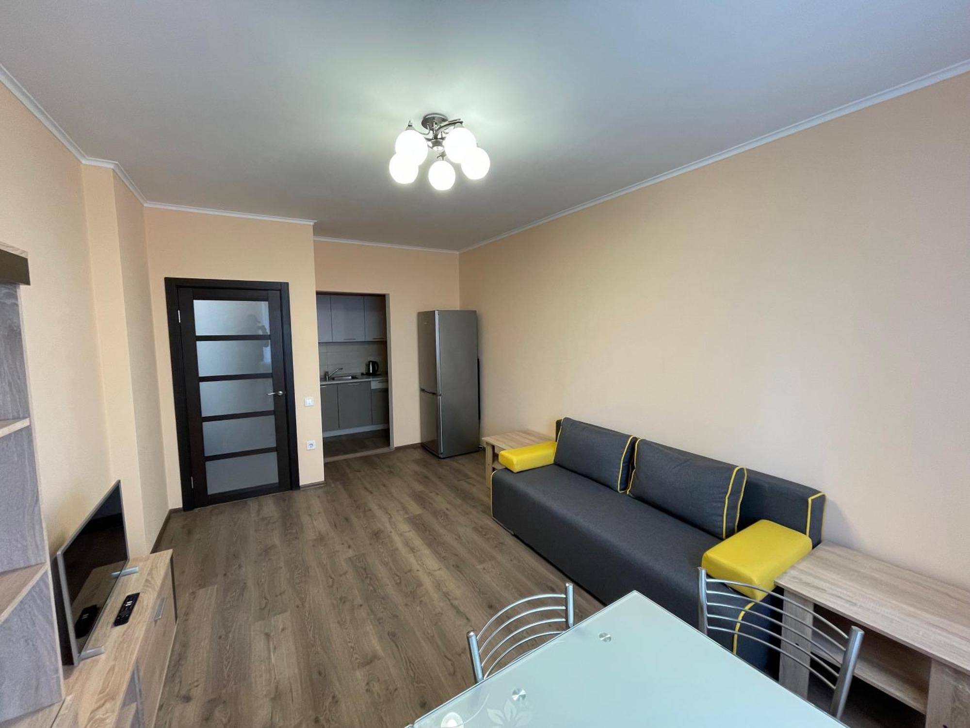 Apartment Voskresenska 18 , Парковые Озера Kyiv Quarto foto